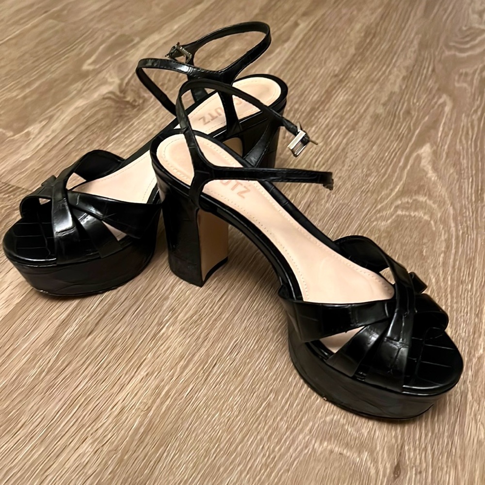 Schutz Keefa Black Embossed Leather Heel 7.5